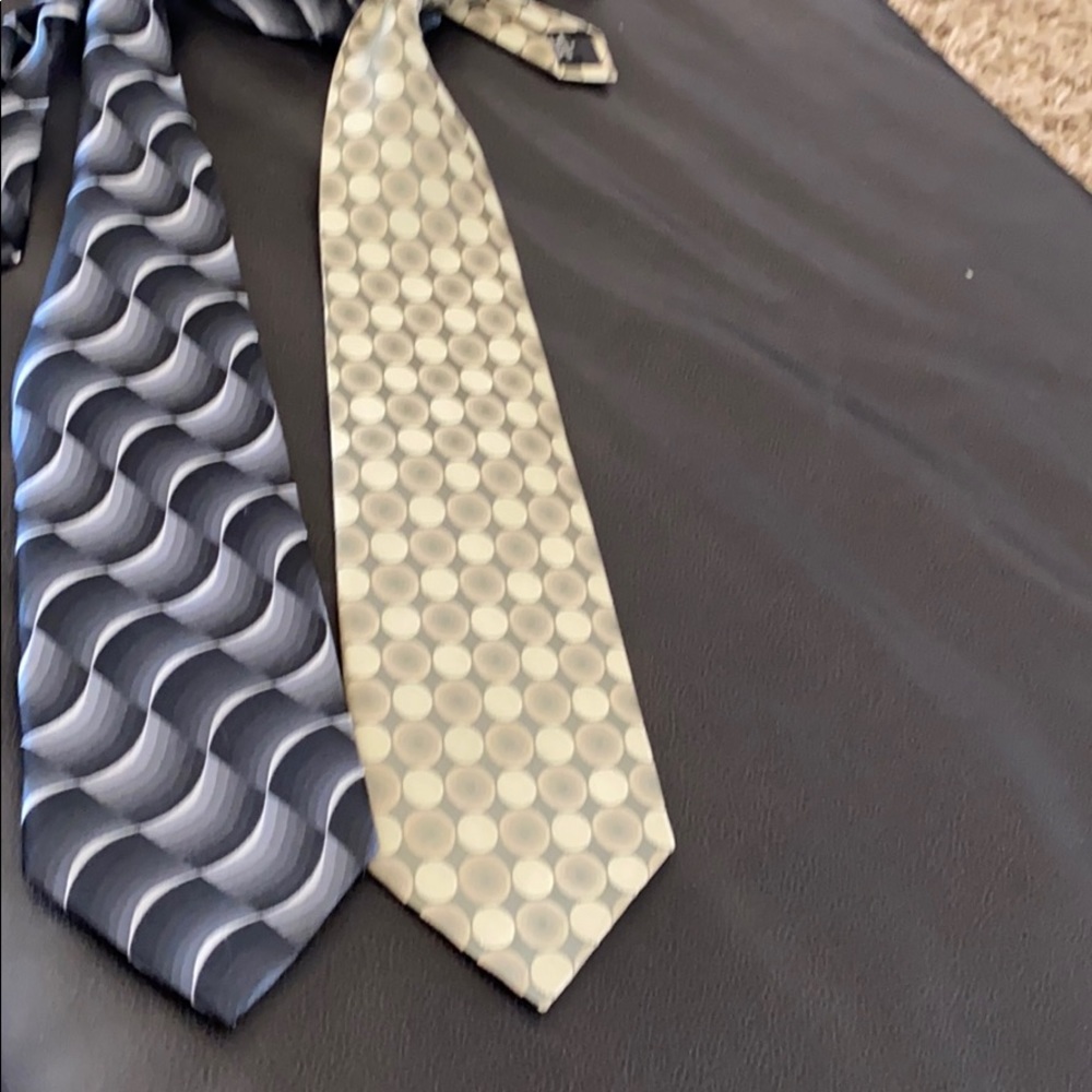 Silk neck ties